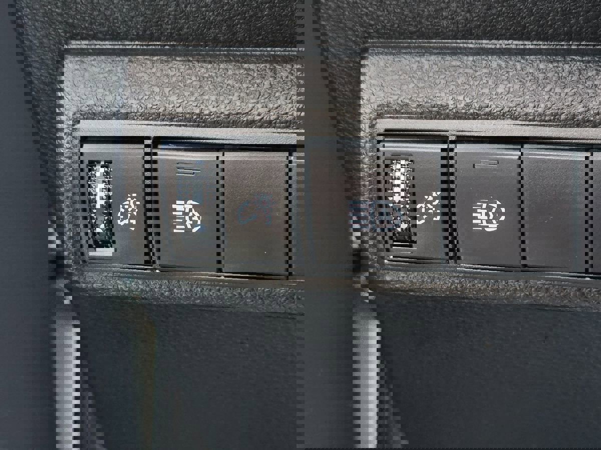 Used 2020 Toyota Corolla XLE FWD image 46