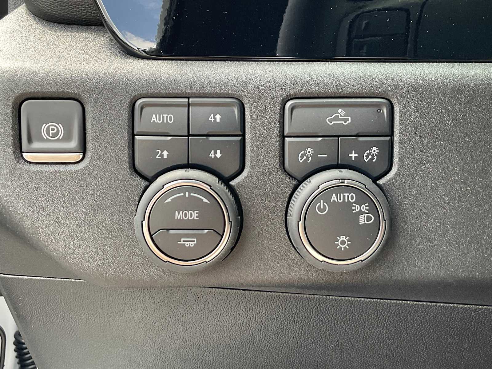 New 2025 Chevrolet Silverado 1500 LT AWD/4WD image 17