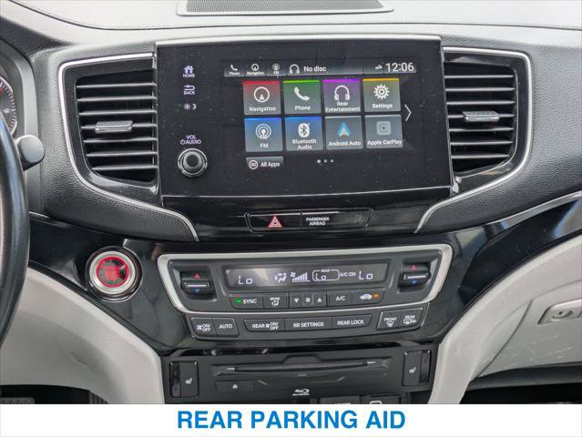 Certified 2022 Honda Pilot Touring image 17