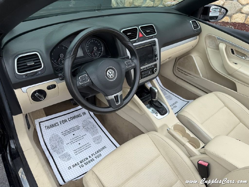 Used 2012 Volkswagen Eos Komfort FWD image 4