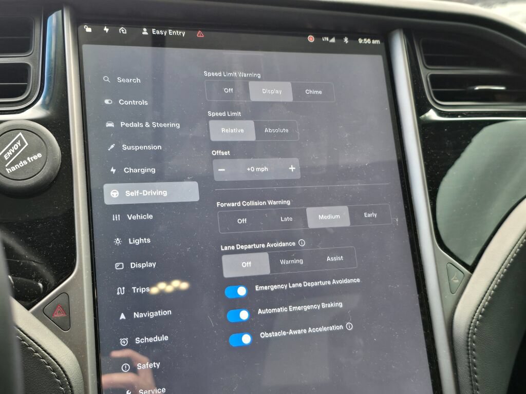 Used 2018 Tesla Model X 75D AWD/4WD image 31