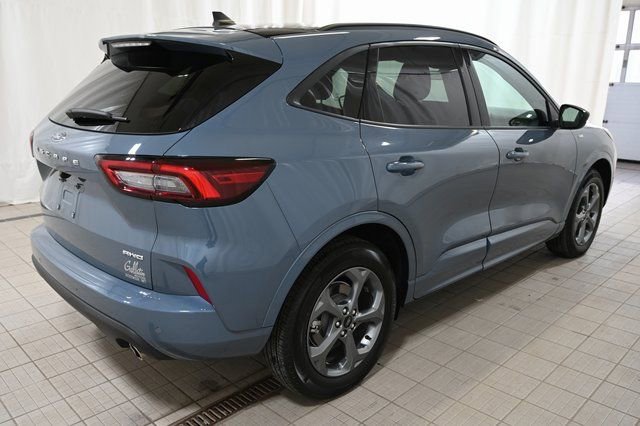 Used 2023 Ford Escape ST-Line w/ Tech Pack #1 AWD/4WD image 13