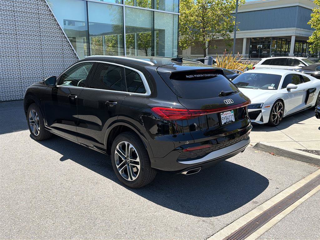 Used 2025 Audi Q5 Premium w/ Convenience Package AWD/4WD image 7
