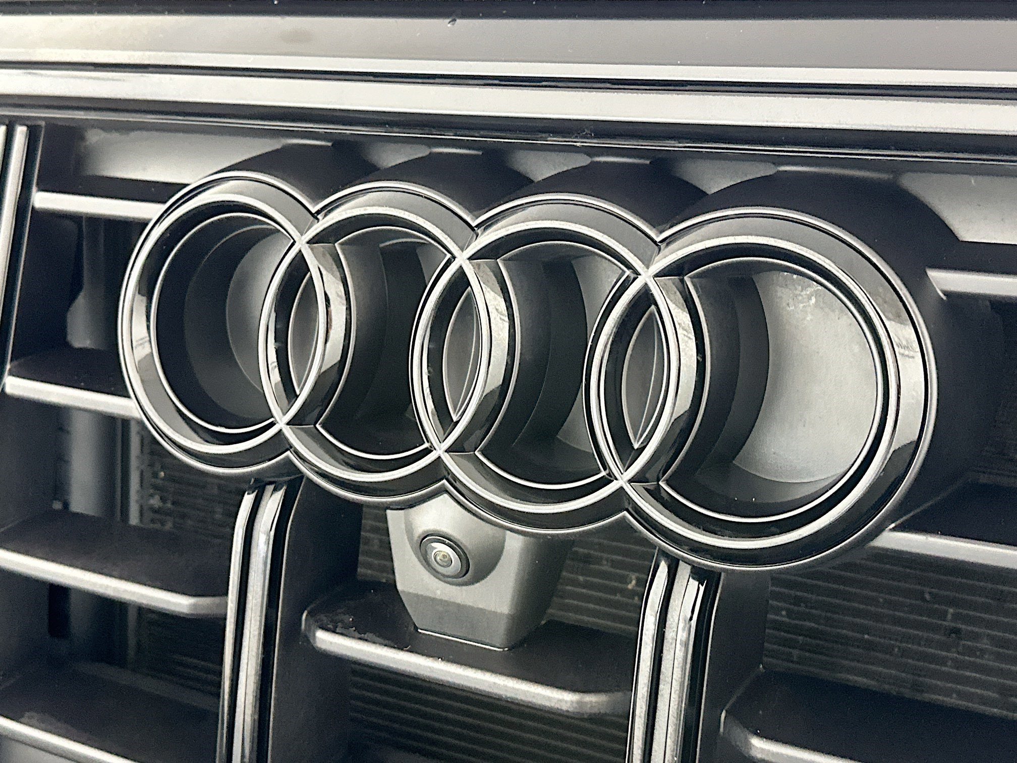 Used 2023 Audi SQ8 Premium Plus w/ SQ8 Luxury Package AWD/4WD image 35