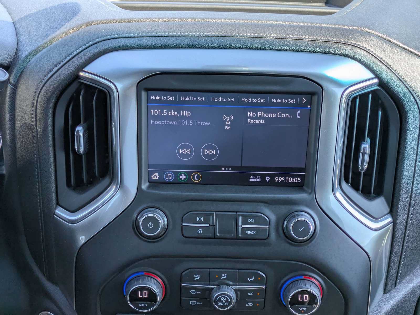 Used 2020 Chevrolet Silverado 1500 LT w/ All-Star Edition AWD/4WD image 27