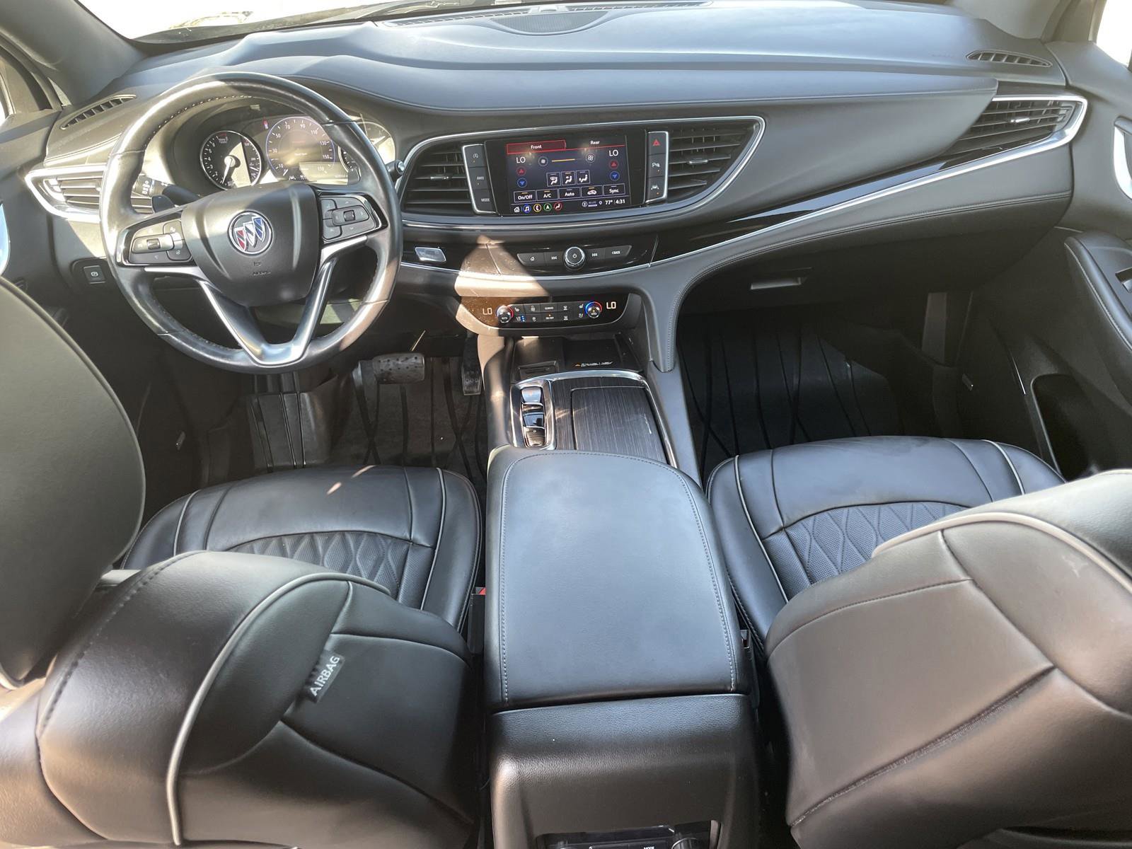 Used 2022 Buick Enclave Avenir w/ Avenir Technology Package image 31