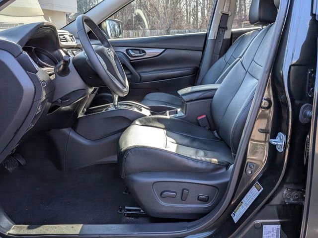 Used 2016 Nissan Rogue SL w/ SL Premium Package AWD/4WD image 13