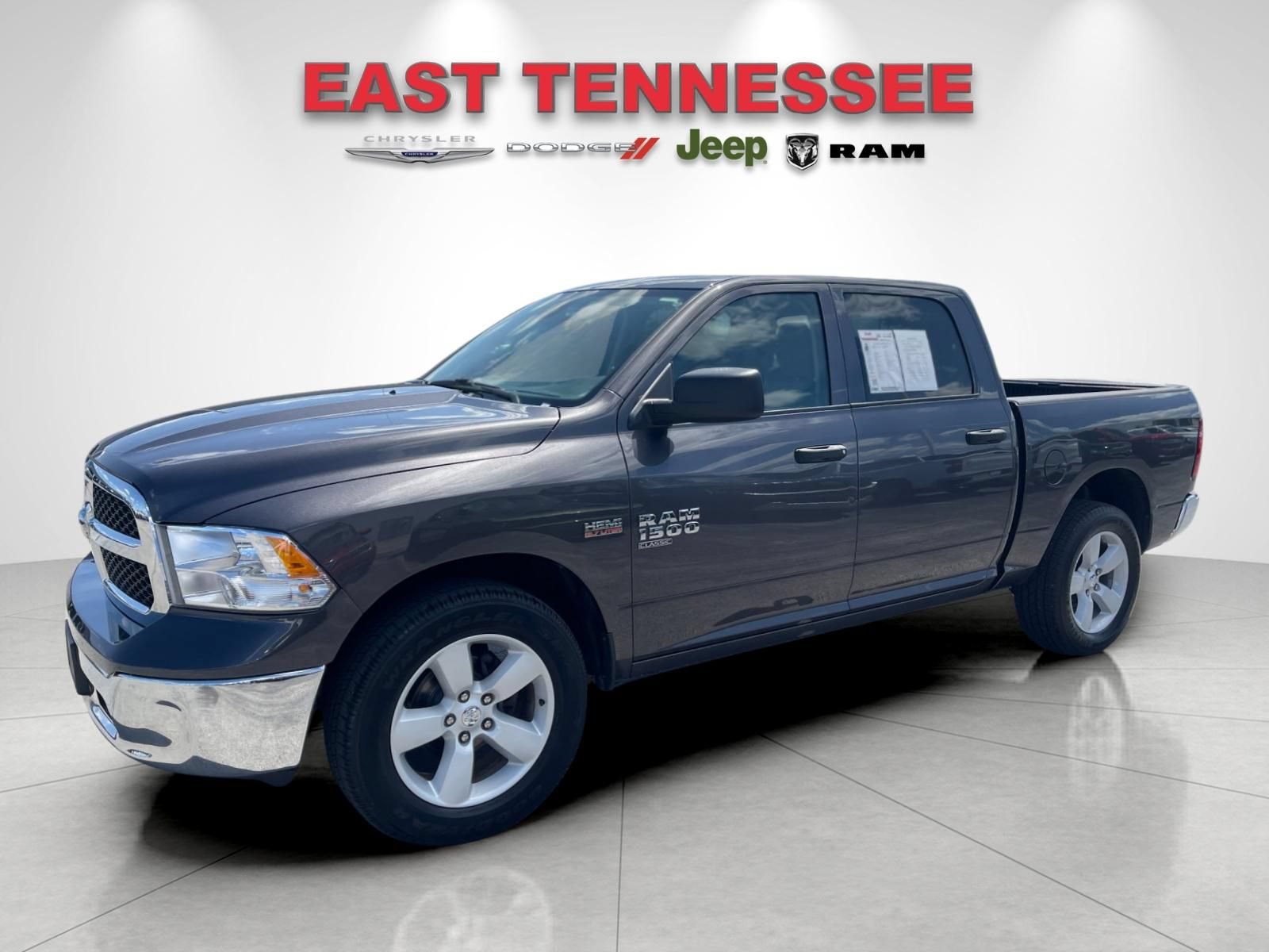 Used 2023 RAM 1500 Classic SLT AWD/4WD image 7