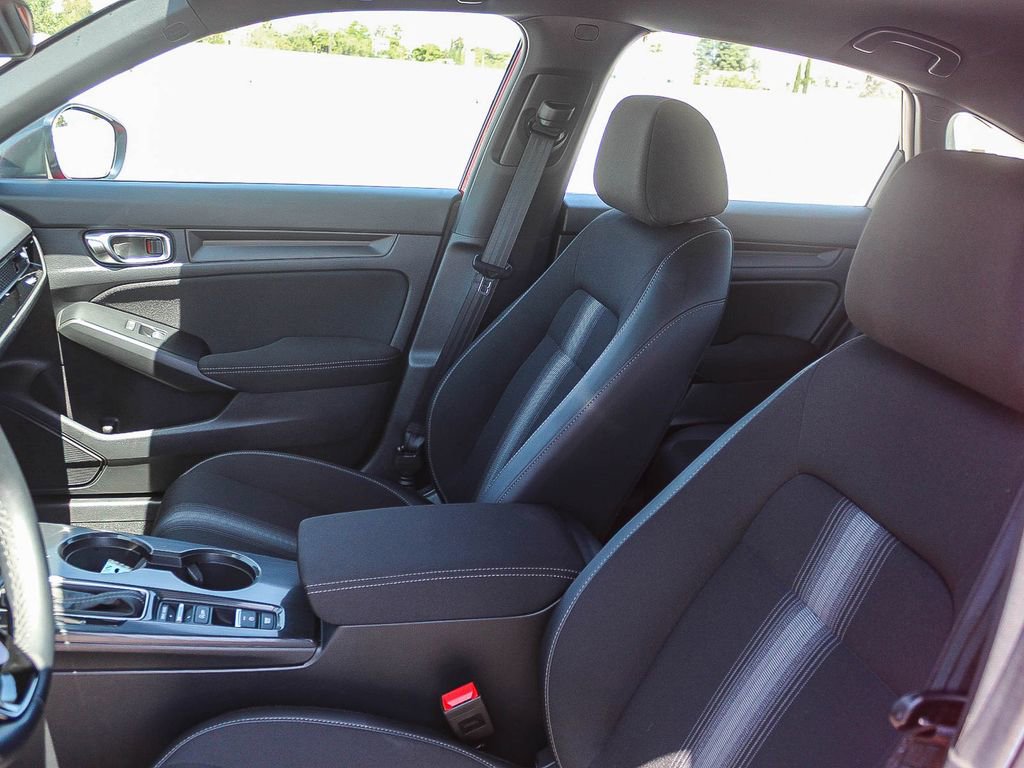 Certified 2025 Honda Civic Sport image 18