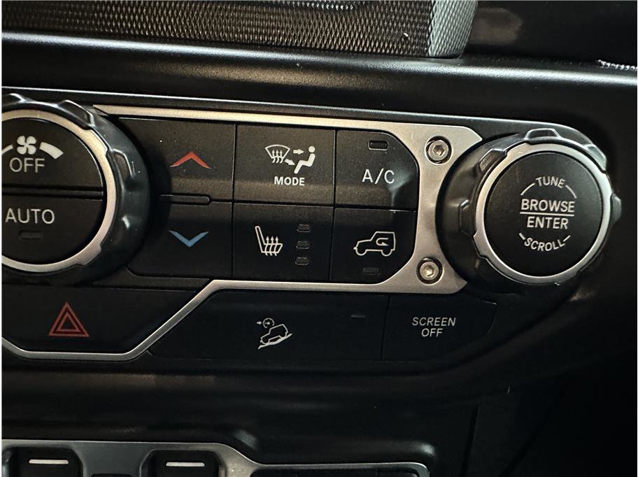 Used 2020 Jeep Wrangler Unlimited Sport image 18