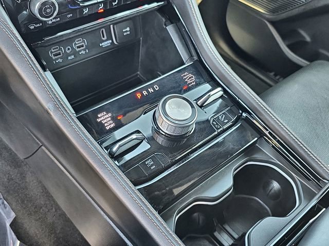 Used 2023 Jeep Grand Cherokee Summit AWD/4WD image 32