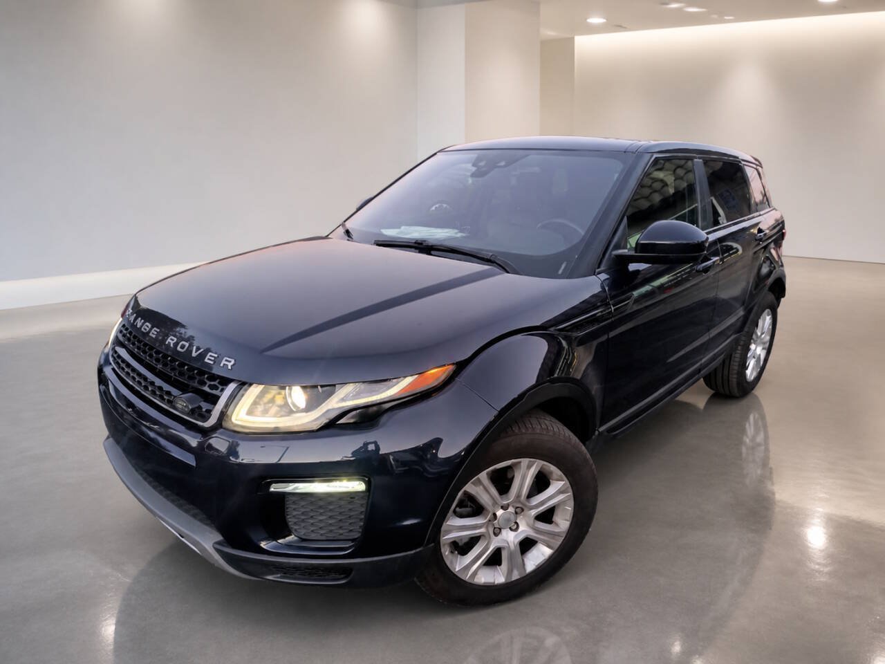Used 2016 Land Rover Range Rover Evoque SE Premium AWD/4WD image 1