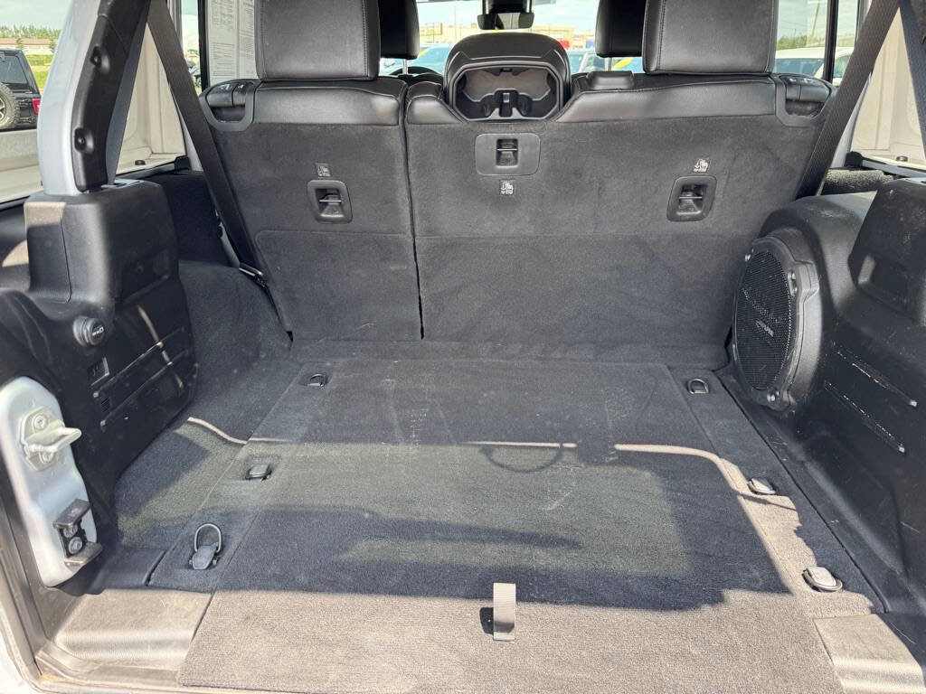 Used 2023 Jeep Wrangler Unlimited Rubicon 392 w/ Xtreme Recon 35" Tire Package AWD/4WD image 48