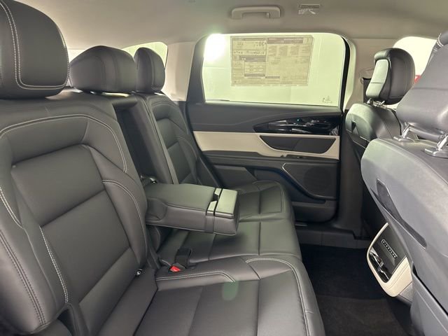 New 2025 Lincoln Nautilus Premier image 23