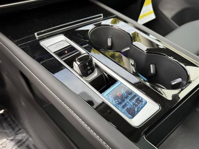 New 2025 Volkswagen Atlas SEL image 29