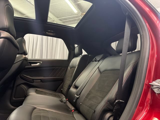 Used 2024 Ford Edge ST-Line AWD/4WD image 12
