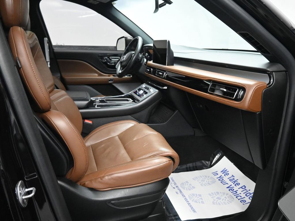 Used 2022 Lincoln Aviator Reserve w/ Equipment Group 201A image 20