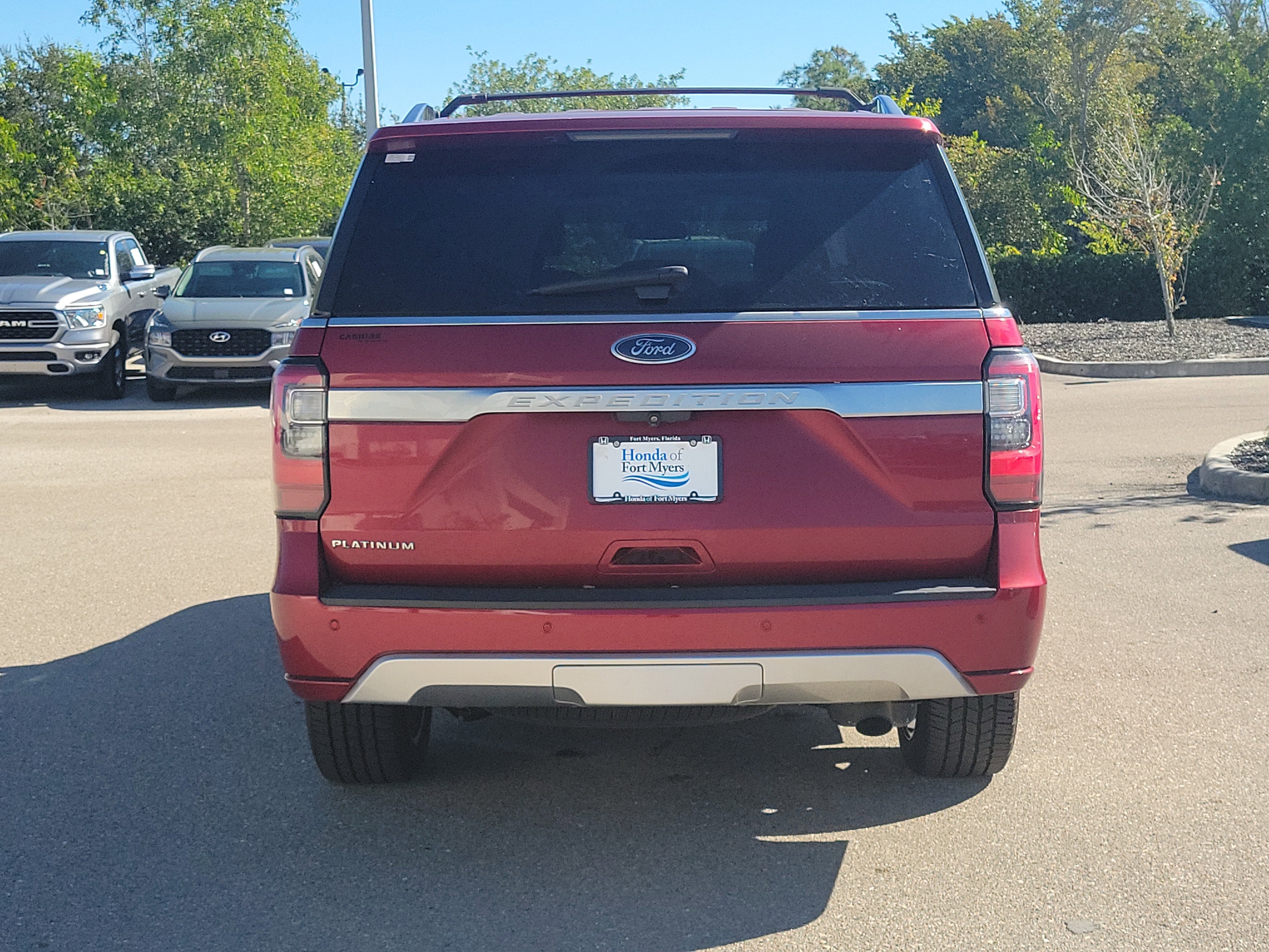 Used 2019 Ford Expedition Platinum image 5