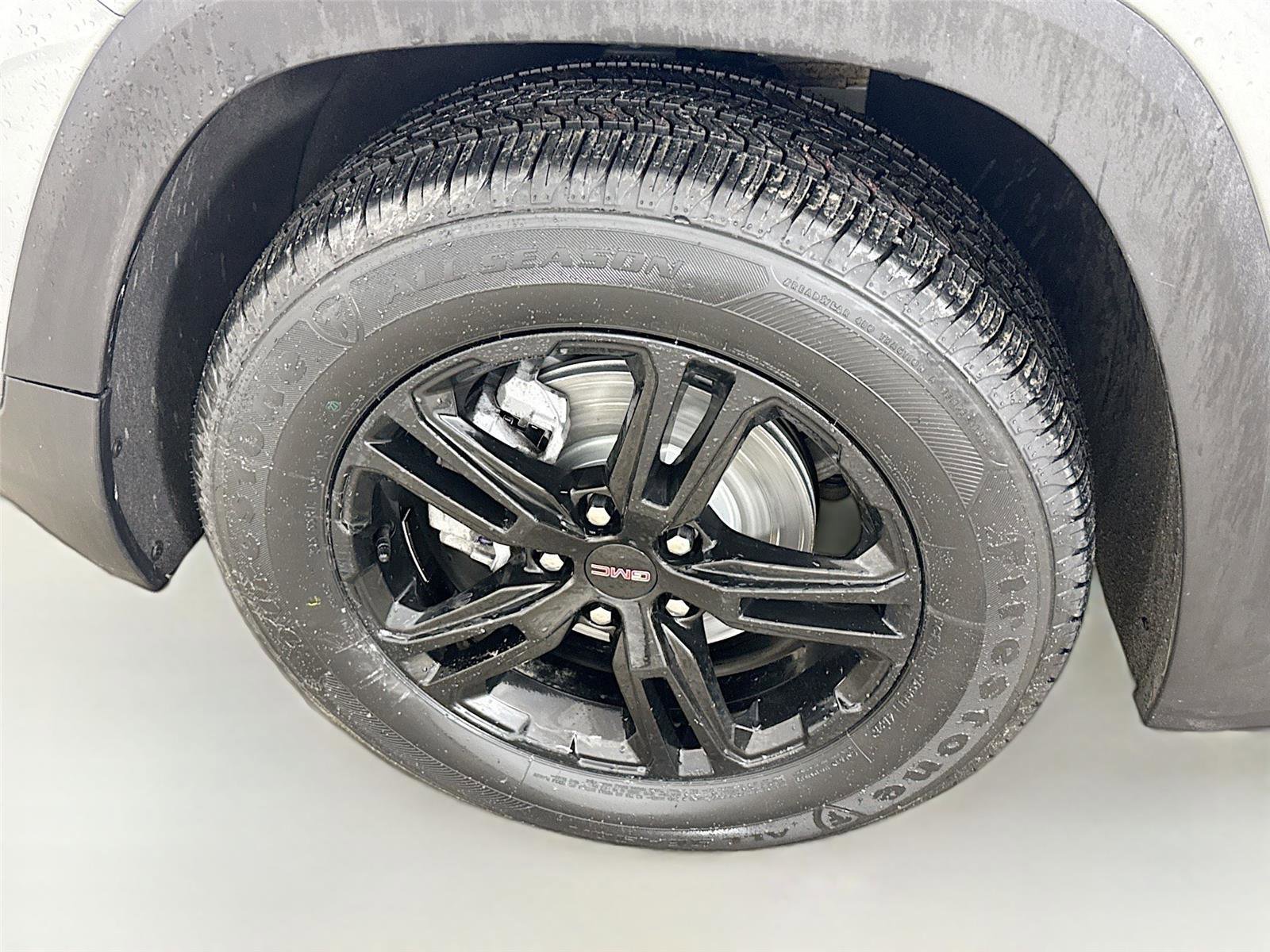 Used 2024 GMC Terrain AT4 w/ Infotainment Package II image 34