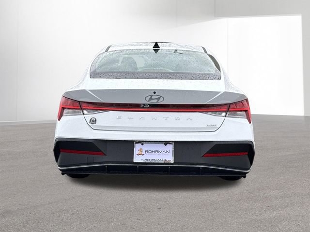 New 2026 Hyundai Elantra Blue image 15