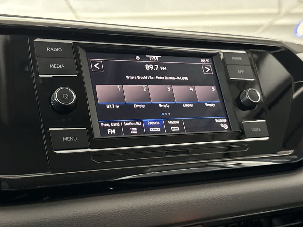 Used 2024 Volkswagen Taos S FWD image 18