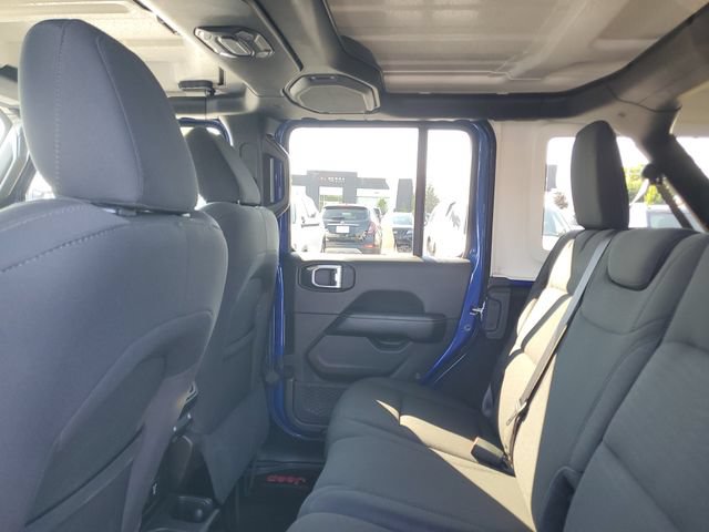 Used 2020 Jeep Wrangler Unlimited Sahara w/ Uconnect 4C Nav & Sound Group AWD/4WD image 9