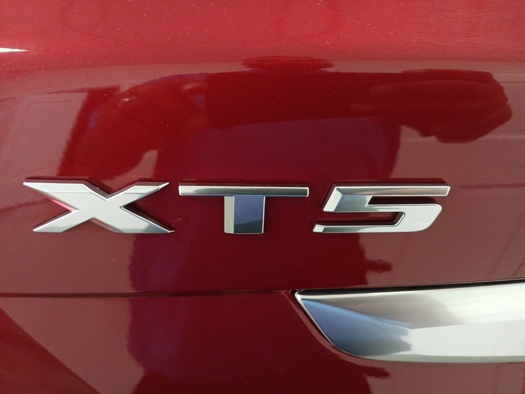 Used 2020 Cadillac XT5 Premium Luxury AWD/4WD image 26