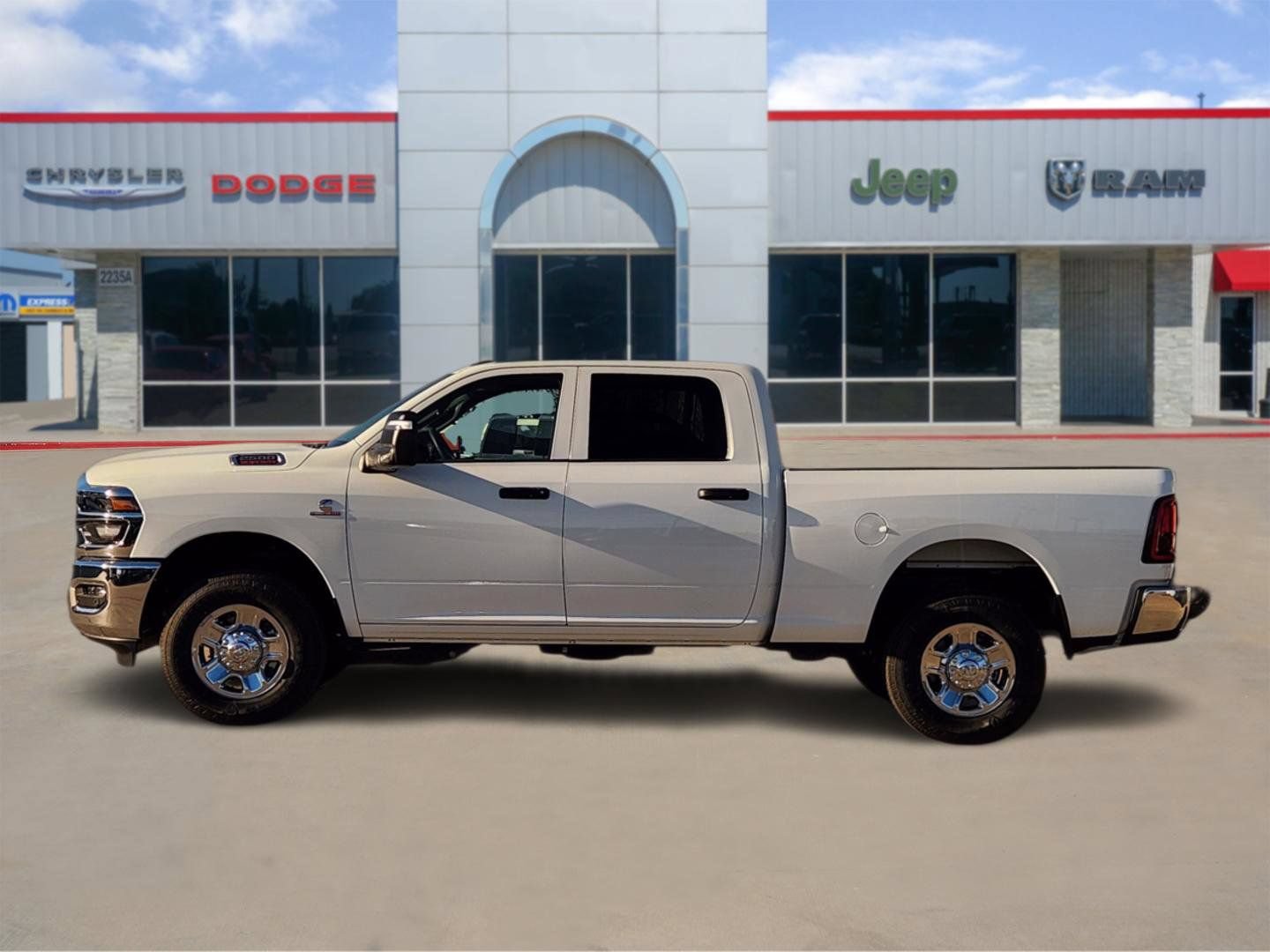 New 2026 RAM 2500 Tradesman w/ Chrome Appearance Group AWD/4WD image 3