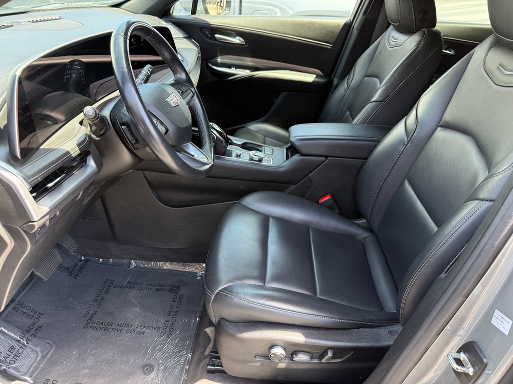 Used 2024 Cadillac XT4 Premium Luxury FWD image 23