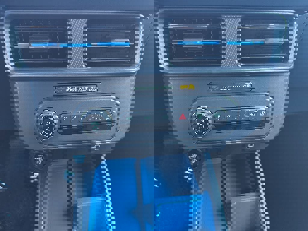 New 2025 Ford Maverick XLT w/ XLT Luxury Package image 26