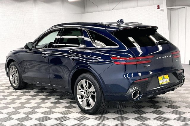 Used 2022 Genesis GV70 3.5T Sport w/ Sport Advanced Package AWD/4WD image 2