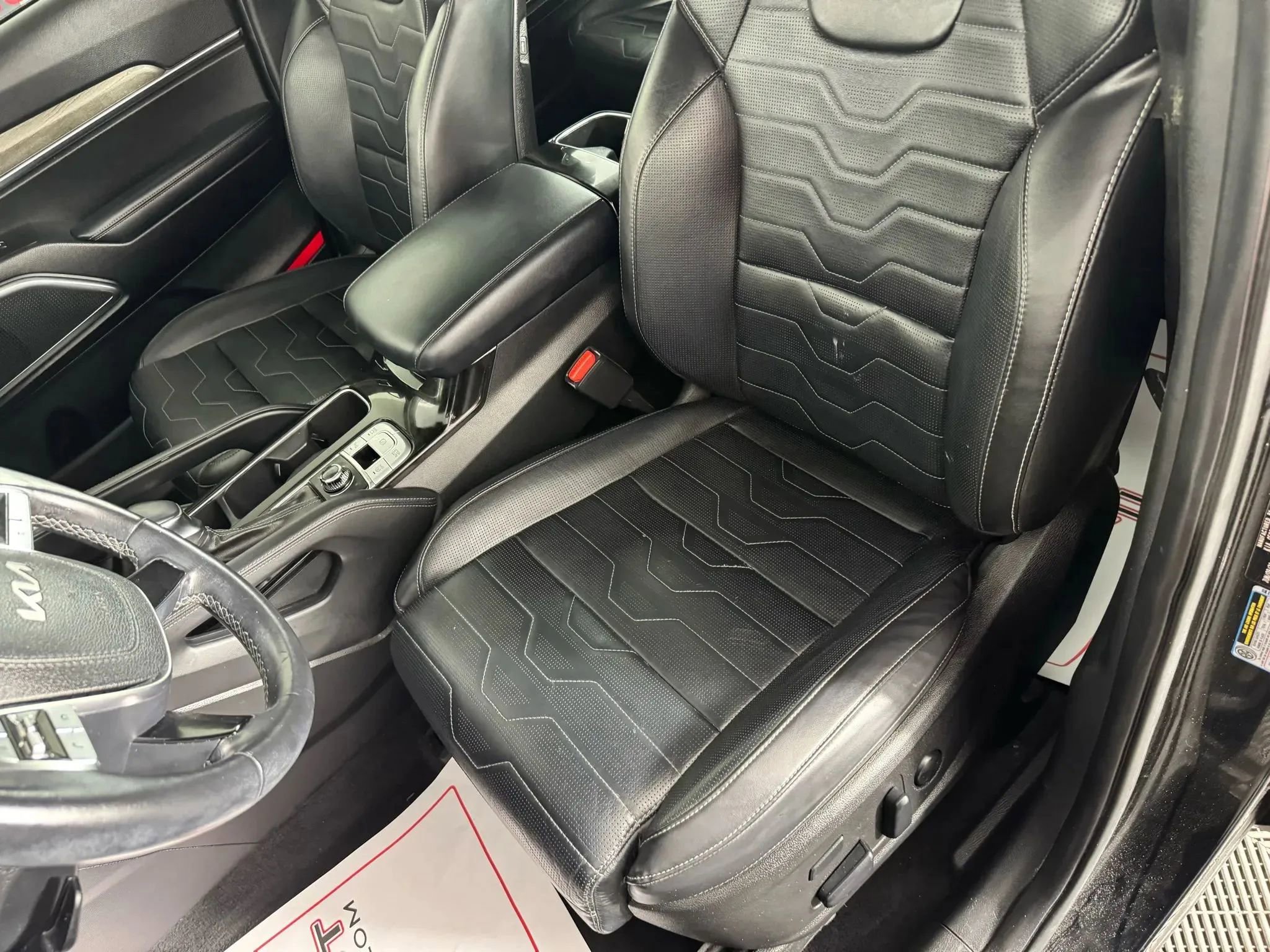 Used 2022 Kia Telluride SX w/ SX Prestige Package AWD/4WD image 36