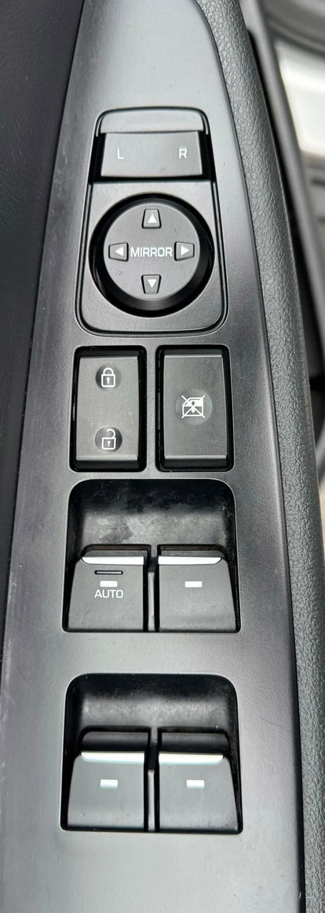 Used 2019 Hyundai Tucson Limited AWD/4WD image 25