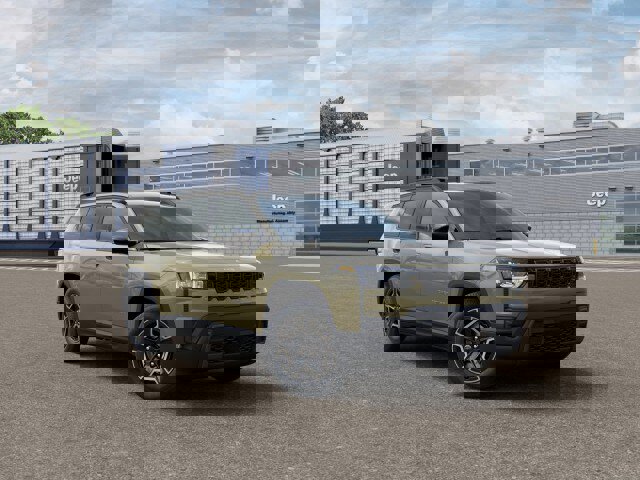 New 2026 Jeep Cherokee Laredo image 5