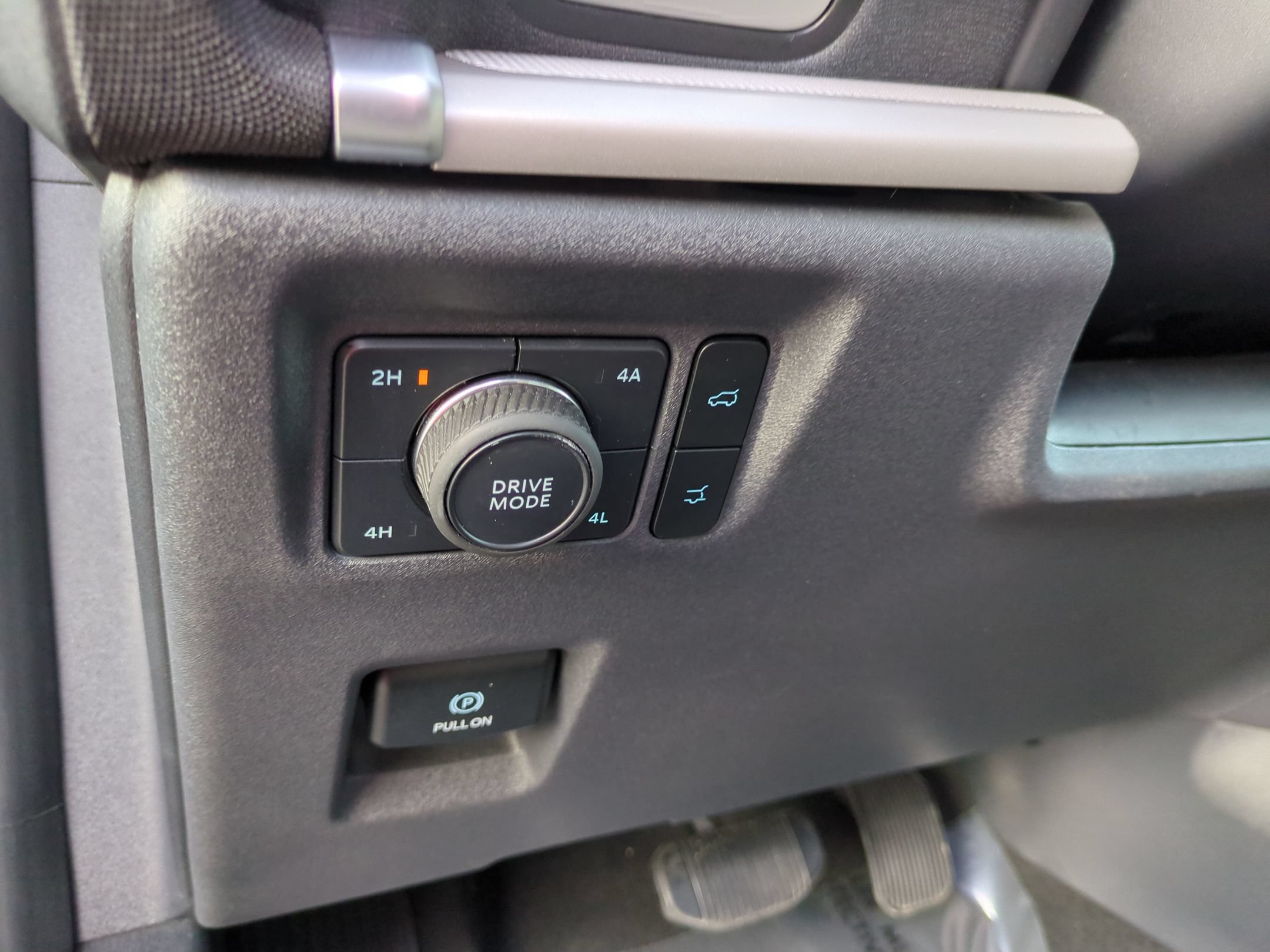 Certified 2025 Ford Expedition Active AWD/4WD image 18