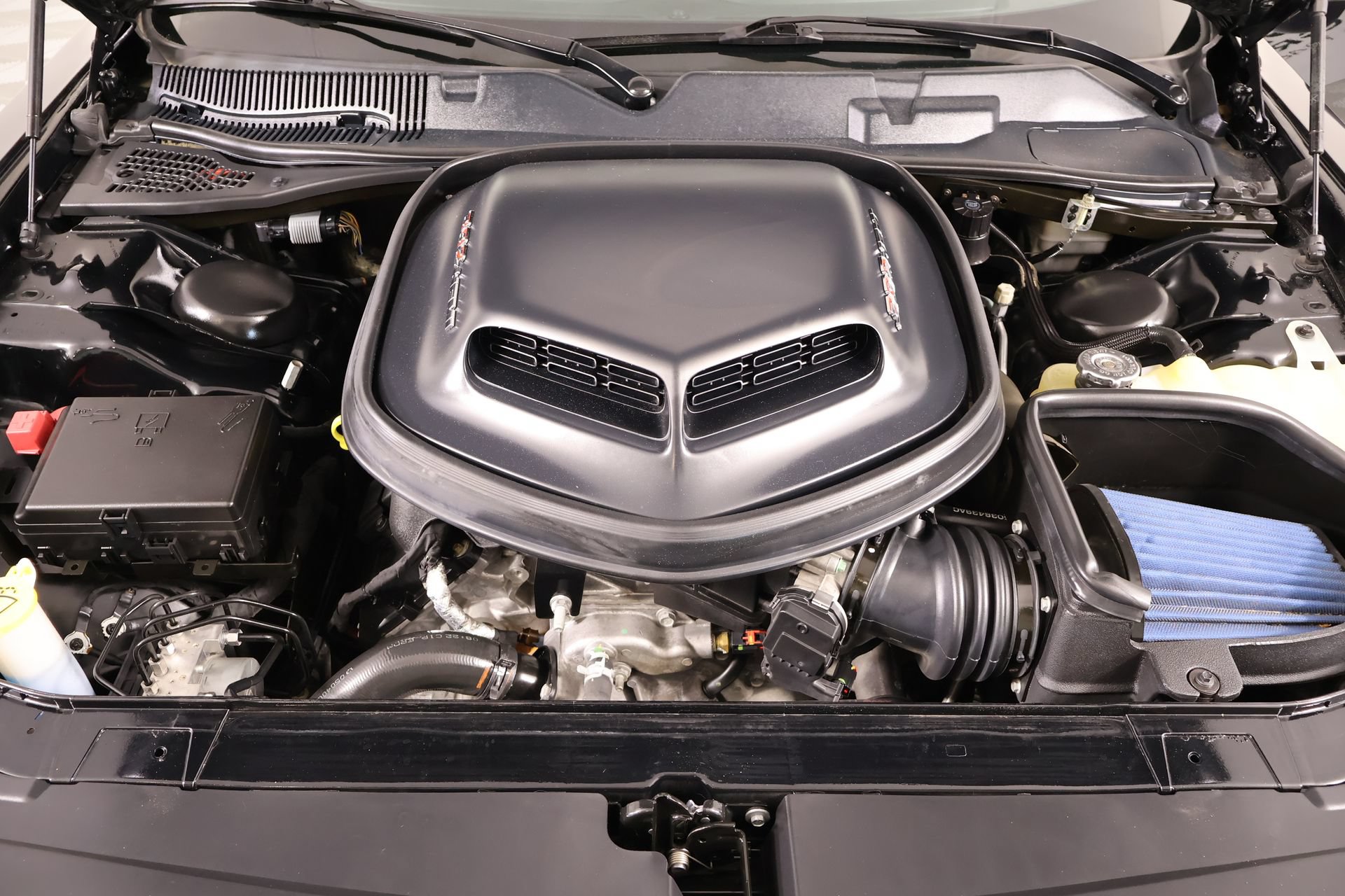 Used 2015 Dodge Challenger R/T Scat Pack RWD image 17