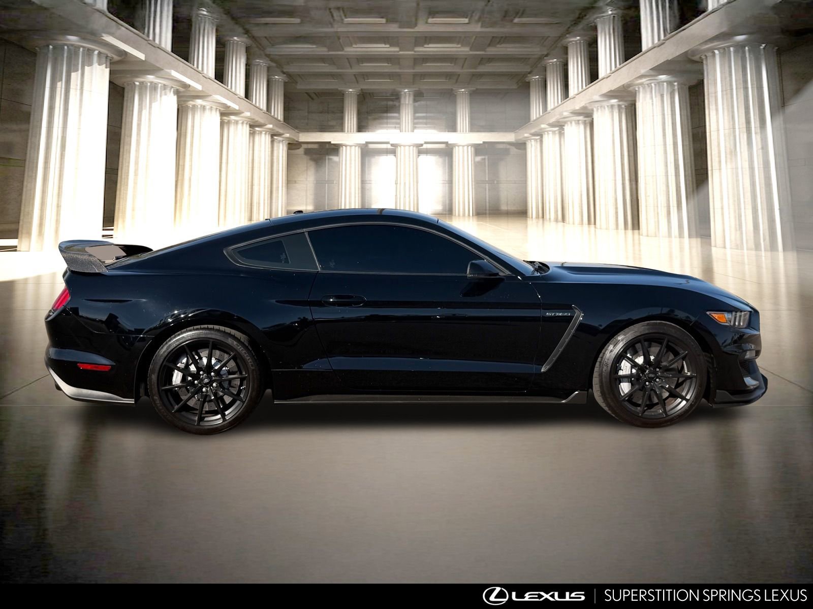 Used 2018 Ford Mustang Shelby GT350 w/ Convenience Package image 3