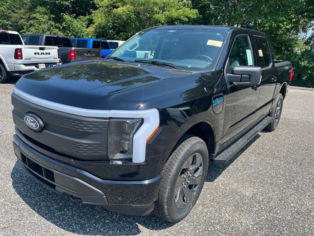 New 2025 Ford F150 Lightning Flash image 4