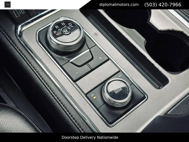Used 2020 Ford Expedition XLT w/ Equipment Group 202A AWD/4WD image 40