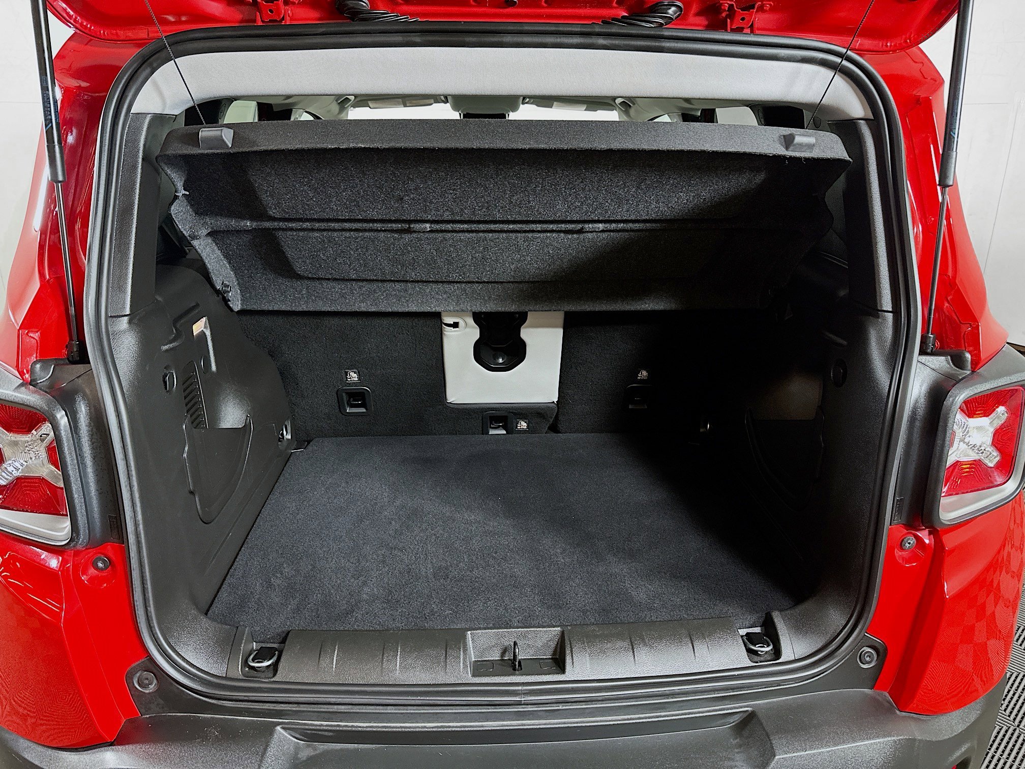 Used 2021 Jeep Renegade Limited AWD/4WD image 24