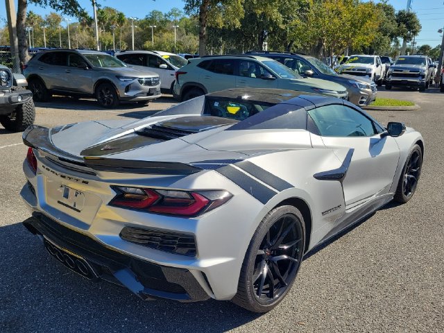 New 2027 Chevrolet Corvette Grand Sport w/ Z52 Sport Performance Package RWD image 18