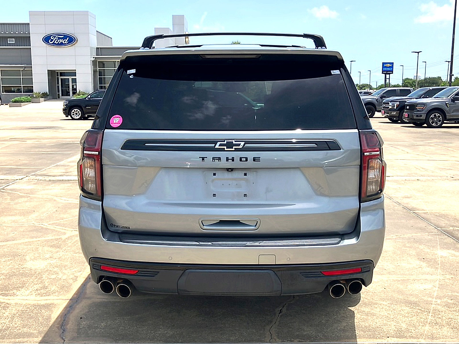 Used 2023 Chevrolet Tahoe Z71 w/ Z71 Off-Road Package AWD/4WD image 6