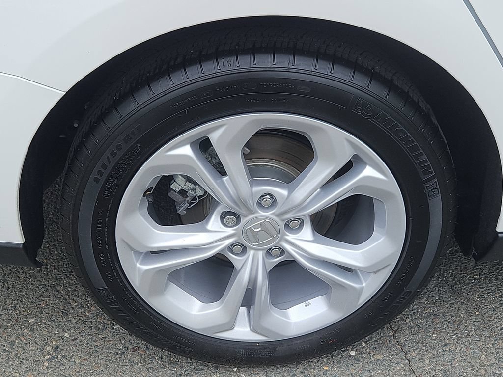 Used 2025 Honda Accord LX image 9