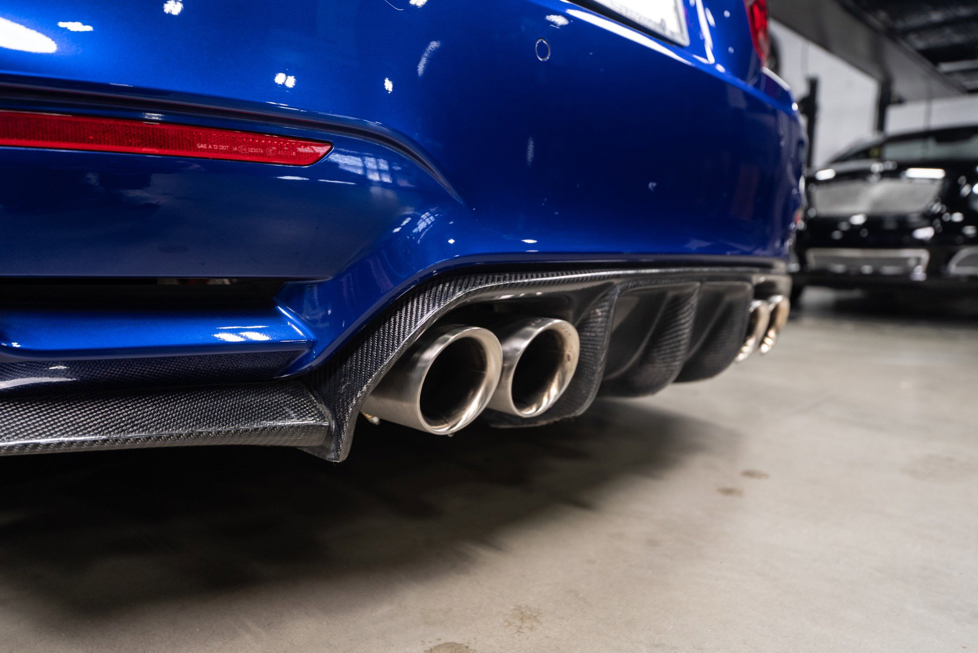 Used 2020 BMW M4 Convertible w/ Executive Package image 37