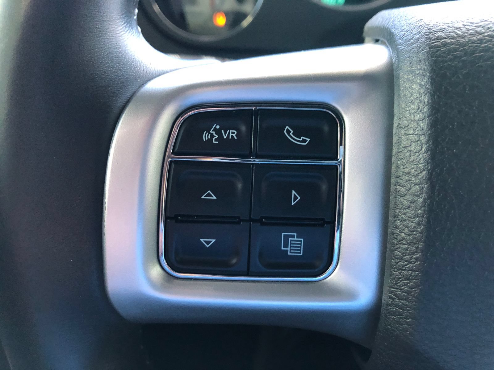 Used 2013 Dodge Challenger R/T RWD image 27