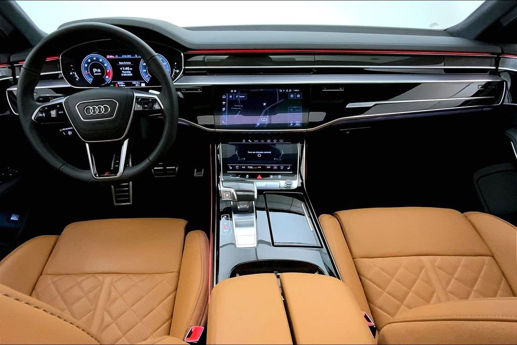 Used 2024 Audi S8 AWD/4WD image 16