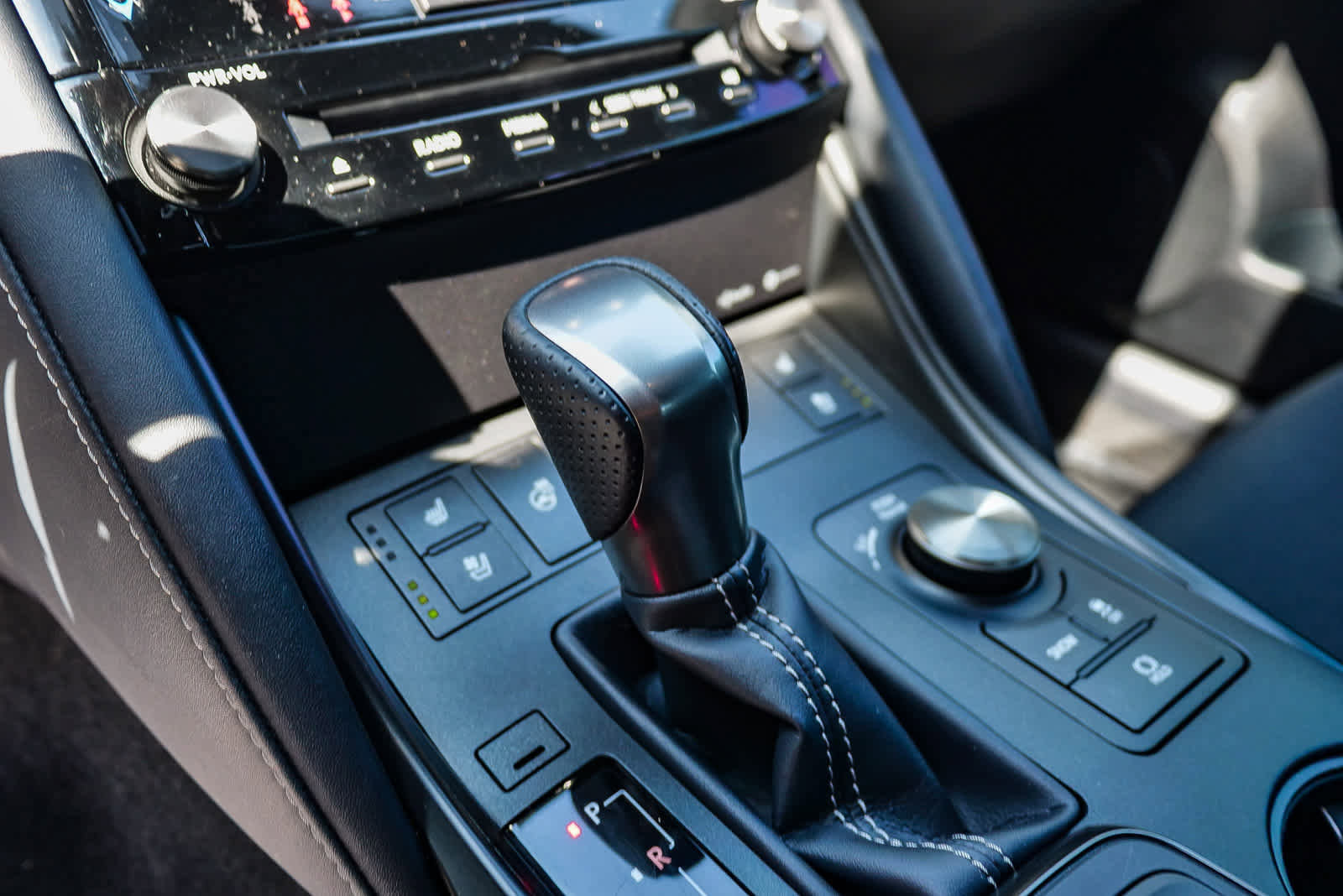 Used 2024 Lexus IS 350 F Sport AWD/4WD image 17