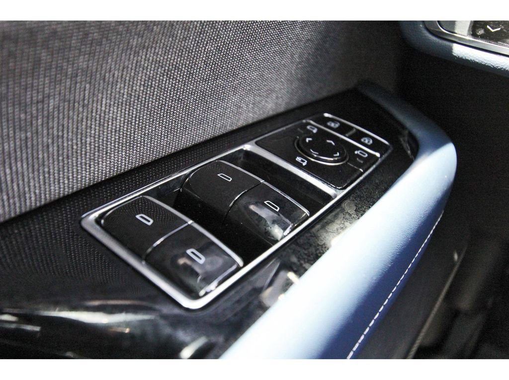 New 2026 Cadillac Vistiq Premium Luxury image 15