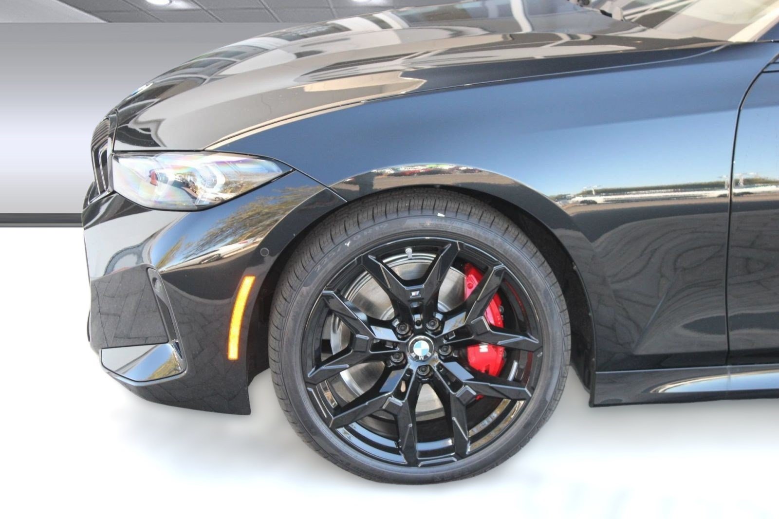 Used 2026 BMW 330i Sedan w/ M Sport Package RWD image 13