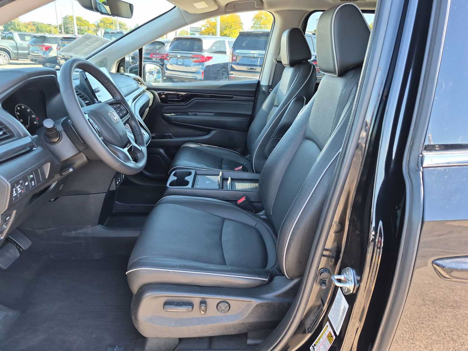 Certified 2025 Honda Odyssey Elite image 16